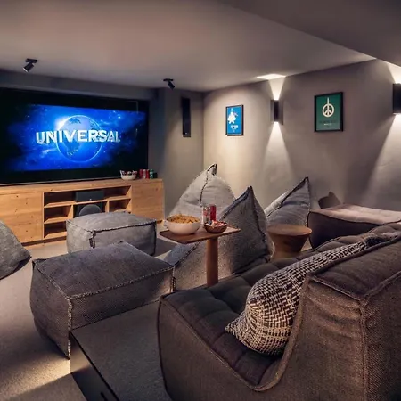 Mountain Escape: Chalet Hideaway