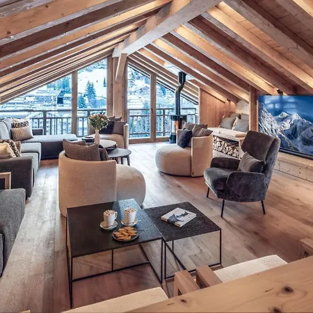 Mountain Escape: Chalet Hideaway *